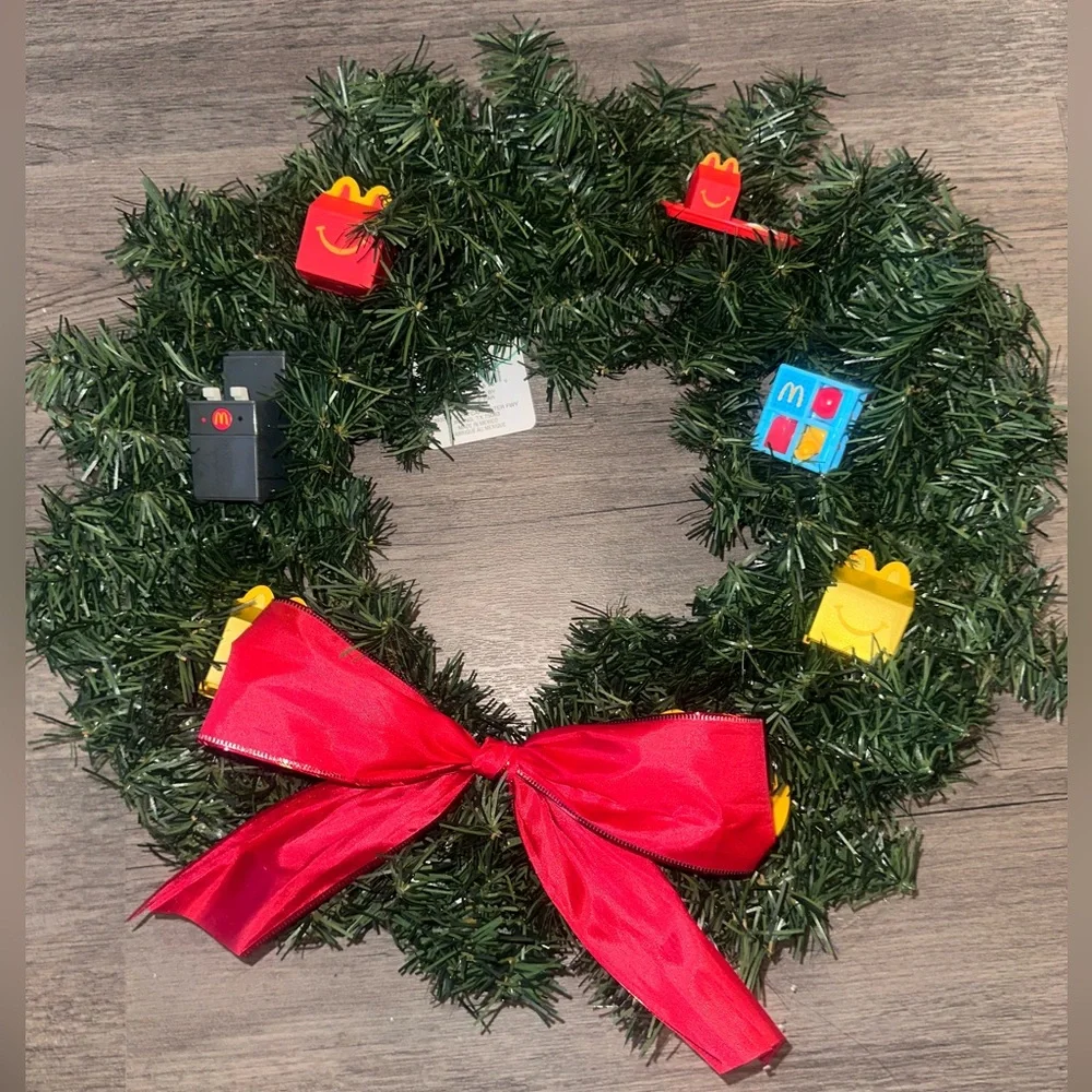 NWT McDonald’s Ornaments Inspired Medium Christmas Wreath